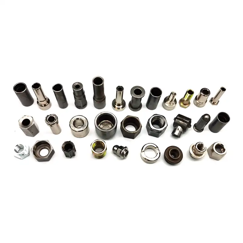 Ano ang Driving Demand para sa mga Fasteners na Malamig at Mainit na napeke sa Industriya? Ano ang Driving Demand para sa mga Fasteners na Malamig at Mainit na napeke sa Industriya?
